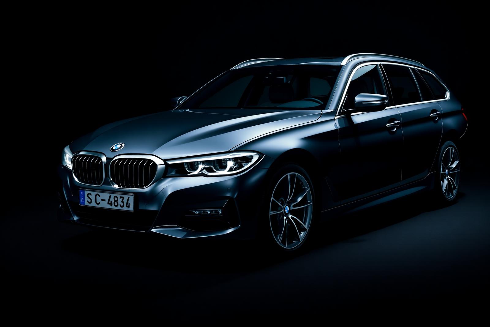 BMW 320d Touring u tamnom studiju
